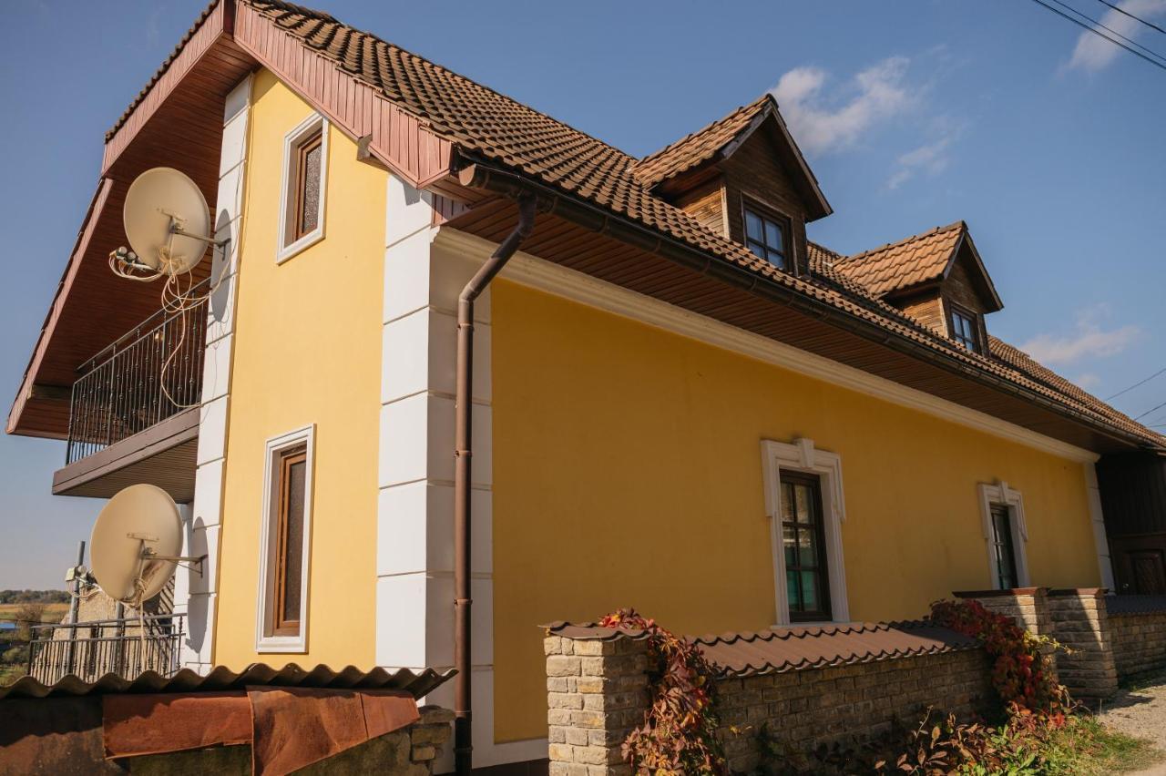 Джерело Kamjanez-Podilskyj Exterior foto